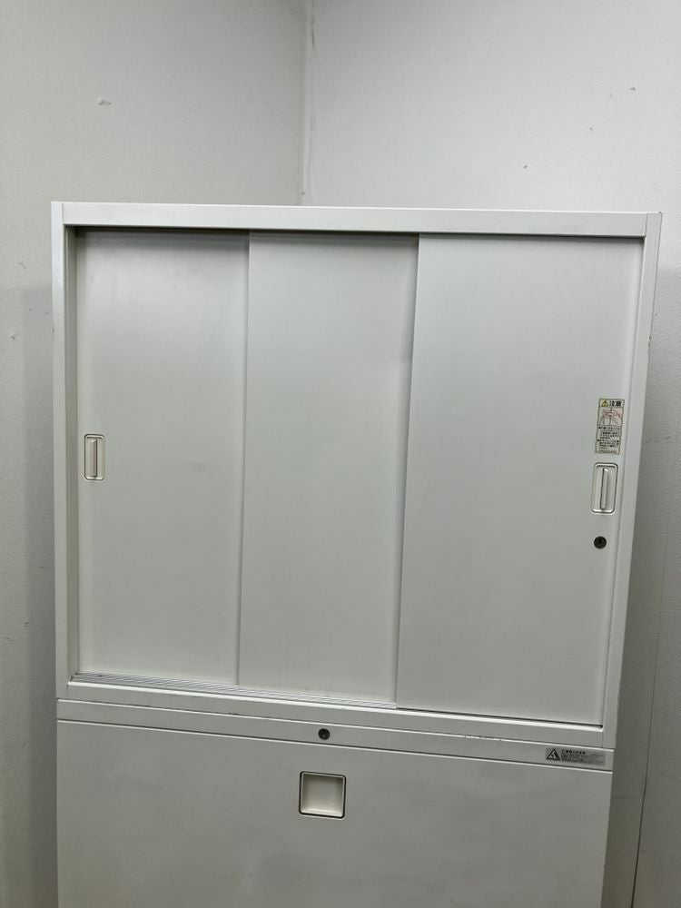 オカムラレクトラインシリーズ 3段ラテラル・3扉スライド上下書庫 商品画像3
