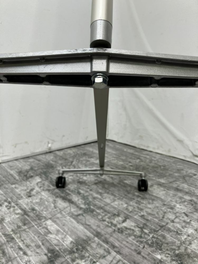 ウチダ（内田洋行）リンキー2シリーズ 縦型脚付両面ホワイトボード 商品画像9