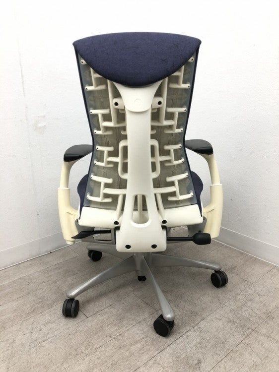 HermanMiller（ハーマンミラー）エンボディチェア 可動肘付エンボディチェア 商品画像3