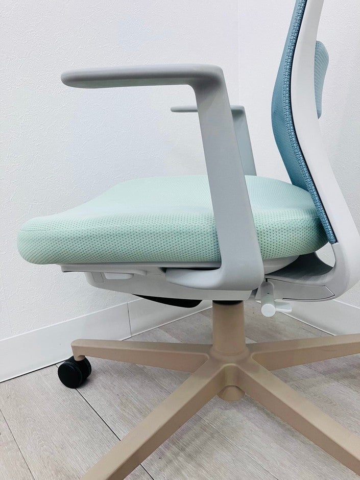 コクヨMonet（モネット）シリーズ 固定肘付モネットチェア 商品画像14