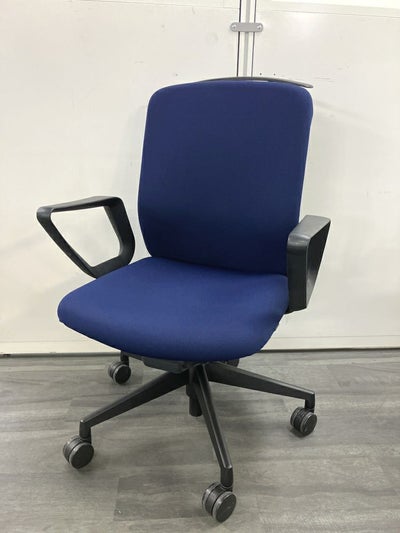 ウチダ（内田洋行）KRENE（クレネ）チェア 固定肘付クレネチェア 商品画像1