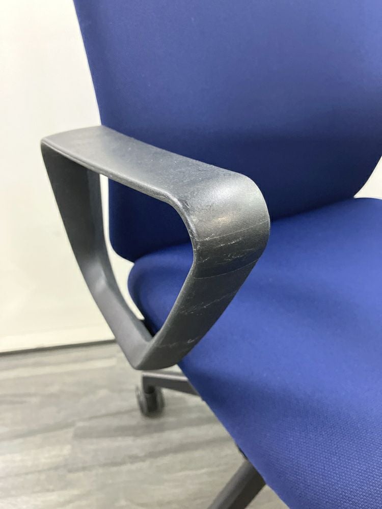 ウチダ（内田洋行）KRENE（クレネ）チェア 固定肘付クレネチェア 商品画像4