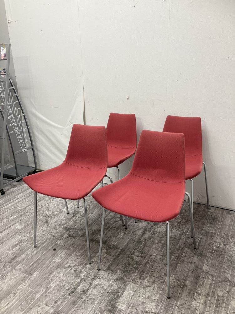 スタッキングチェア4脚セット 商品画像1