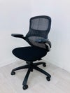Knoll（ノール）Generation(ジェネレーション)チェア 肘付ジェネレーションチェア 商品画像1