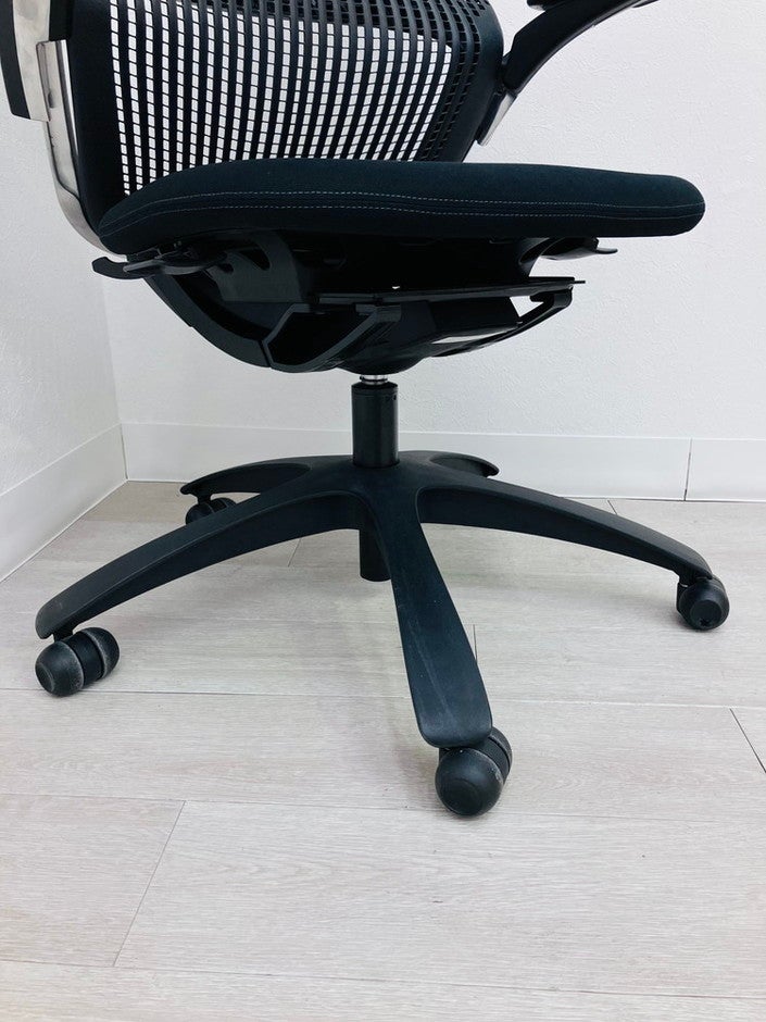 Knoll（ノール）Generation(ジェネレーション)チェア 肘付ジェネレーションチェア 商品画像18
