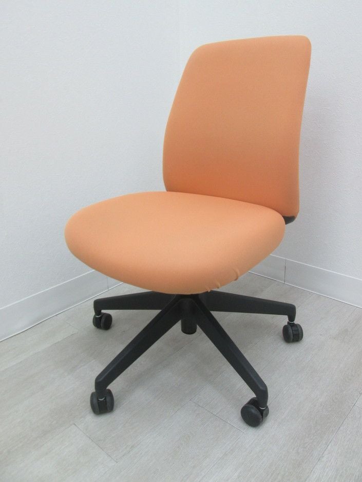 コクヨエルアチェア エルアチェア 商品画像1