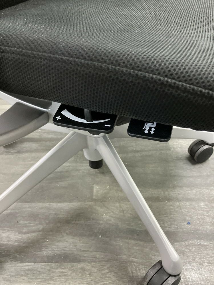 オカムラChoral（コーラル）チェア 可動肘付コーラルチェア 商品画像11