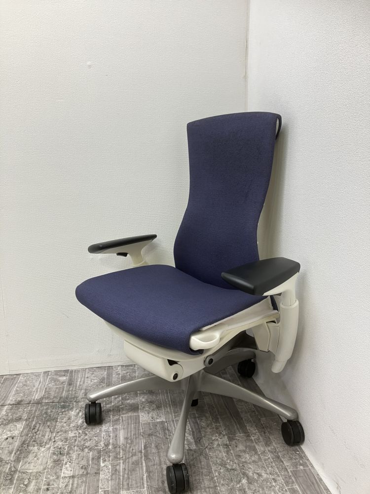 HermanMiller（ハーマンミラー）エンボディチェア 可動肘付エンボディチェア 商品画像1