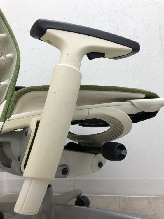 HermanMiller（ハーマンミラー）エンボディチェア 可動肘付エンボディチェア 商品画像11