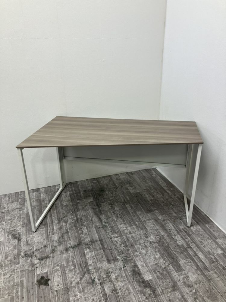 オカムラソリストシリーズ 1200平デスク 商品画像1