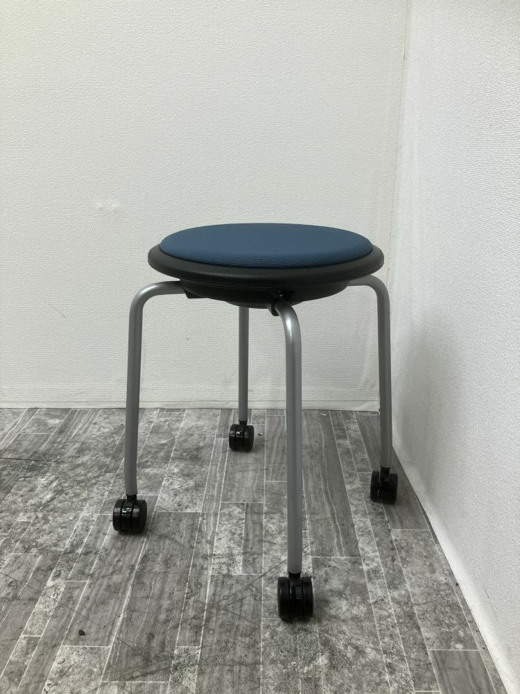 オカムラキャスター付丸イス 商品画像1