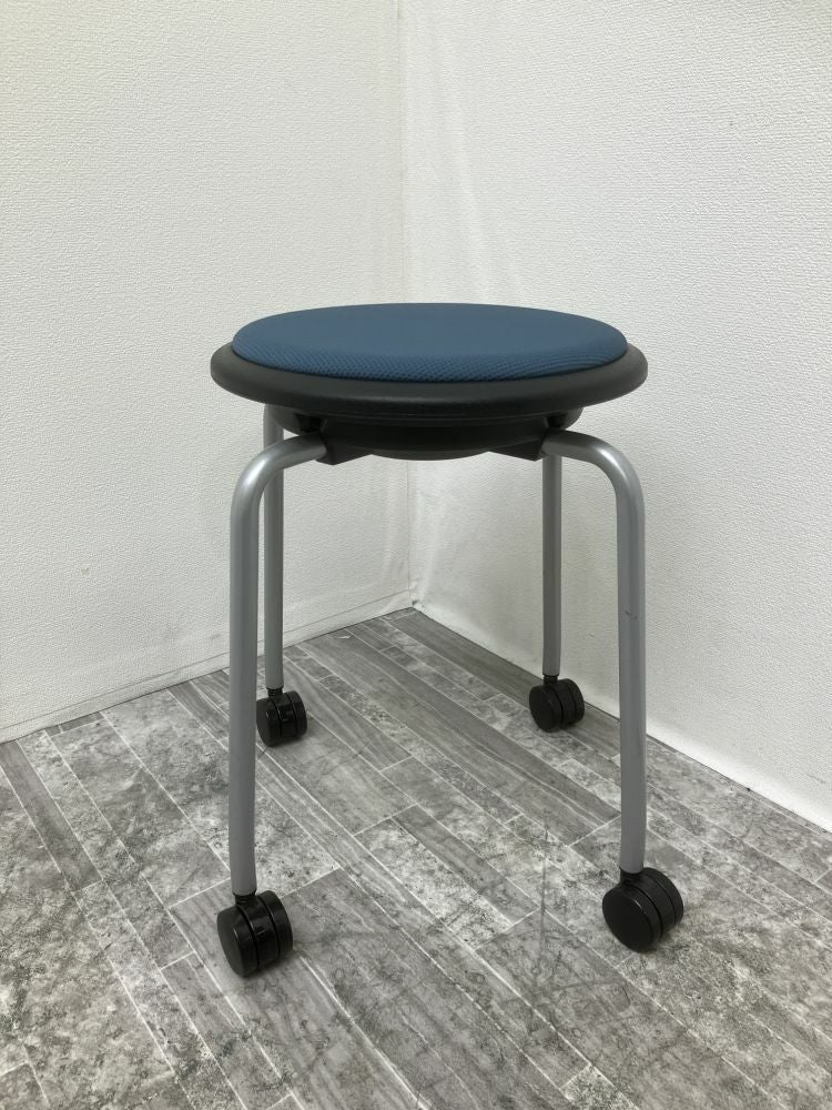 オカムラキャスター付丸イス 商品画像2