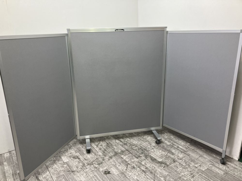 プラスTSスクリーンシリーズ ホワイトボード付スライド式3連結パーテーション 商品画像3