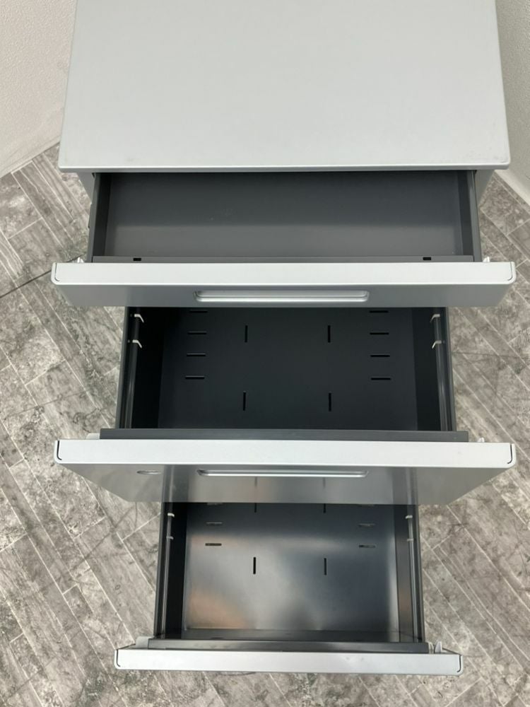 コクヨワークヴィスタ（WorkVista）シリーズ 6人用フリーアドレスデスク+ワゴンセット 商品画像9