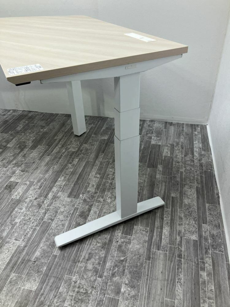 オカムラSwift(スイフト)シリーズ 電動昇降式ブーメランデスク 商品画像5