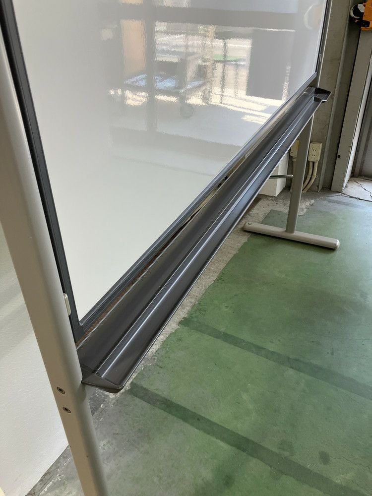 コクヨ1800脚付ホワイトボード 商品画像4