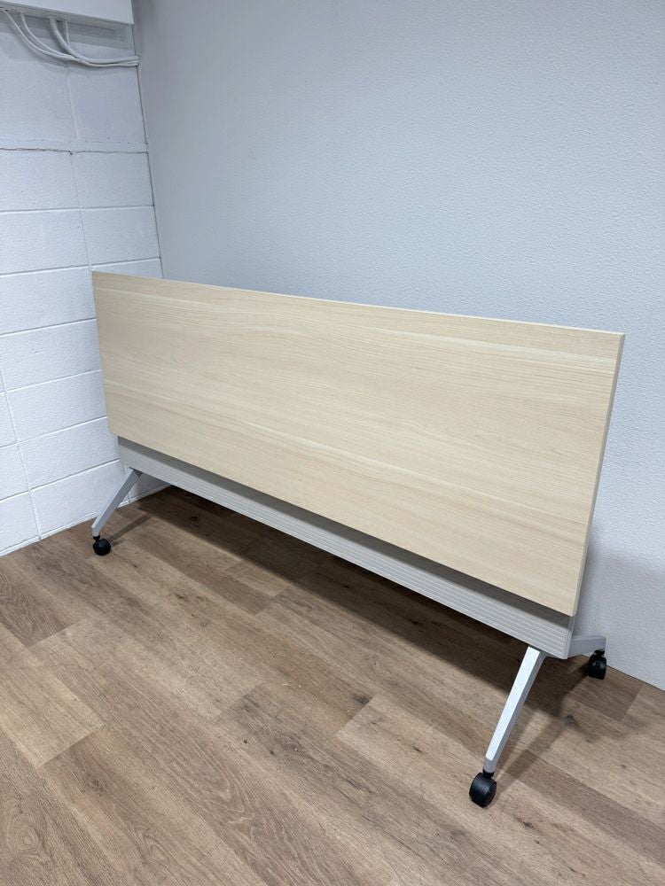 ウチダ（内田洋行）パラグラフ（Paragraph）シリーズ 平行スタックテーブル 商品画像9