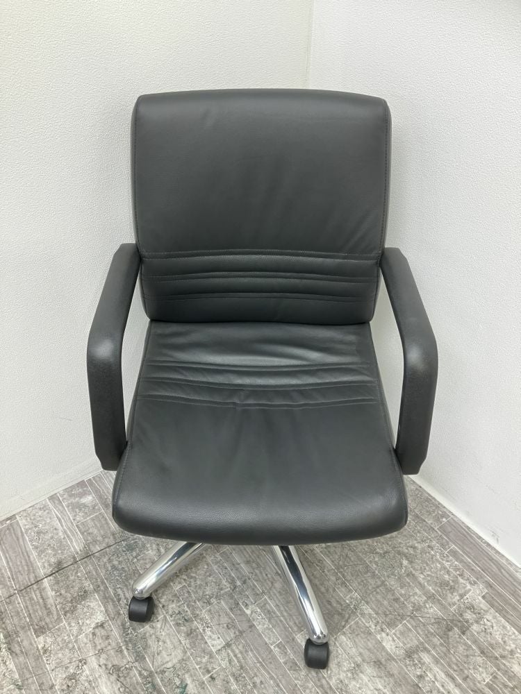 イトーキC-1タイプシリーズ 固定肘付マネジメントチェア 商品画像3