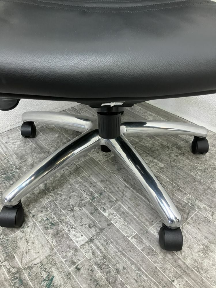 イトーキC-1タイプシリーズ 固定肘付マネジメントチェア 商品画像7