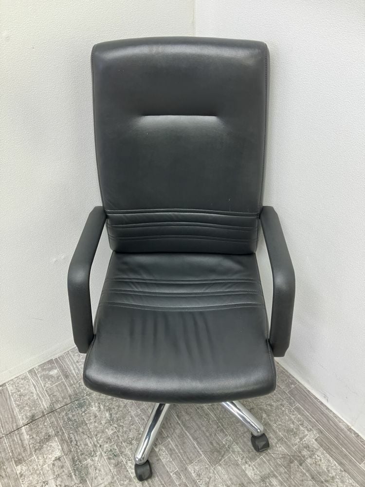 イトーキC-1タイプシリーズ 固定肘付マネジメントチェア 商品画像3