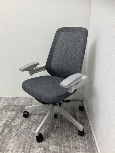 イトーキノート(nort)チェア 可動肘付きノートチェア 商品画像1