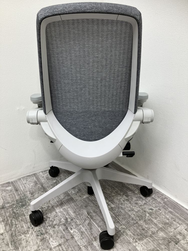 イトーキノート(nort)チェア 可動肘付きノートチェア 商品画像5