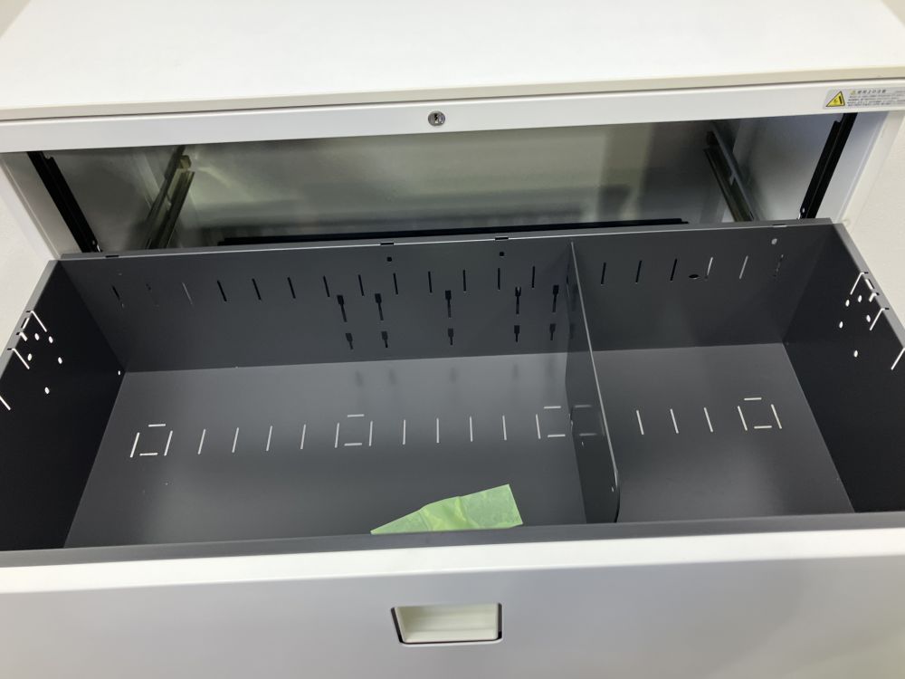 オカムラレクトラインシリーズ 天板付3段ラテラル書庫 商品画像4