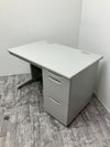 オカムラ1100片袖デスク 商品画像2