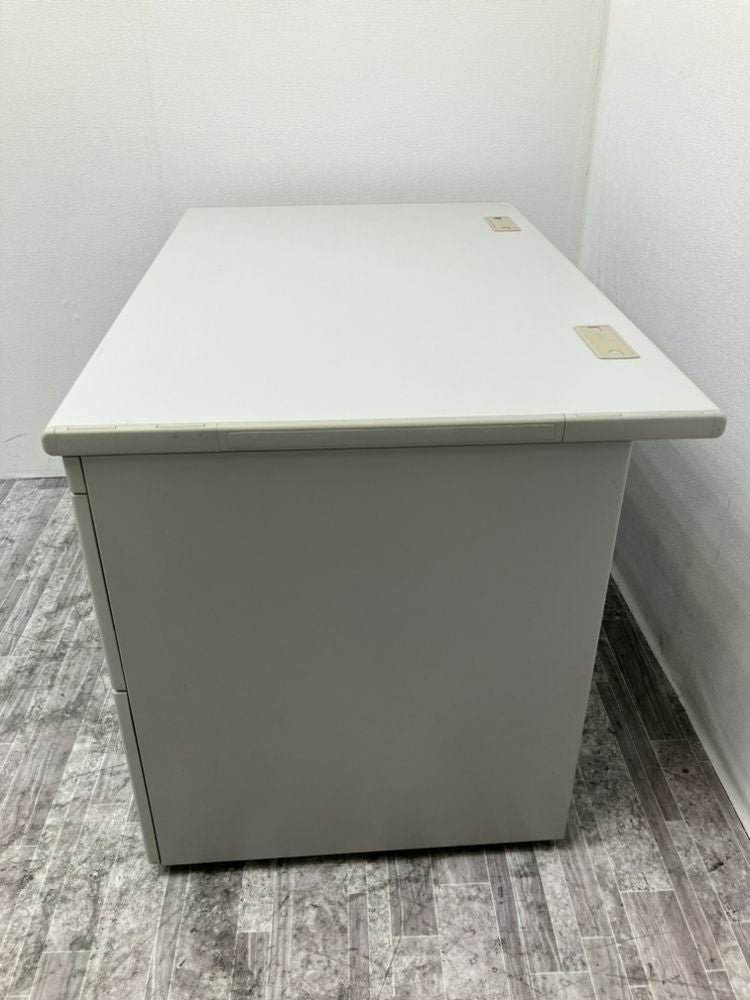 オカムラ1100片袖デスク 商品画像3