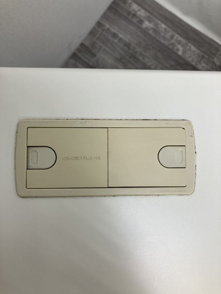 オカムラ1100片袖デスク 商品画像8