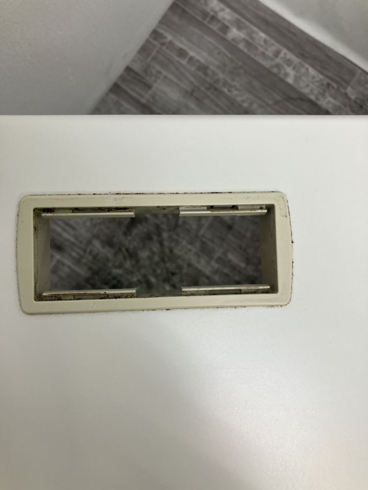 オカムラ1100片袖デスク 商品画像9
