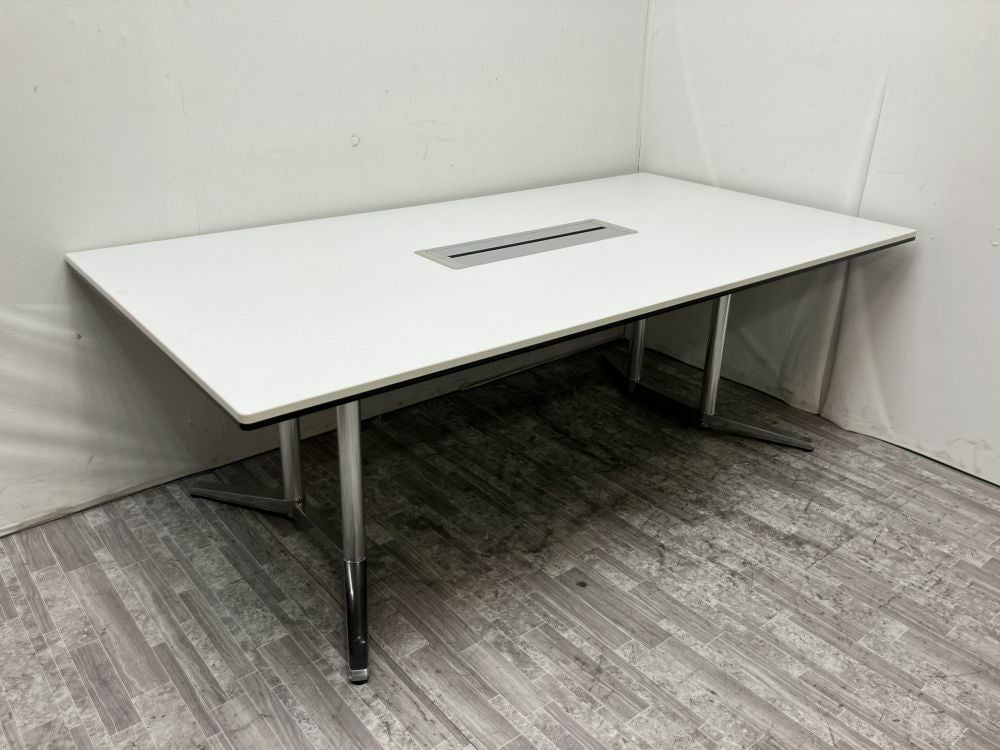 ラティオ2シリーズ 2100ミーティングテーブル 商品画像1