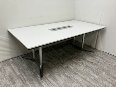 ラティオ2シリーズ 2100ミーティングテーブル 商品画像1