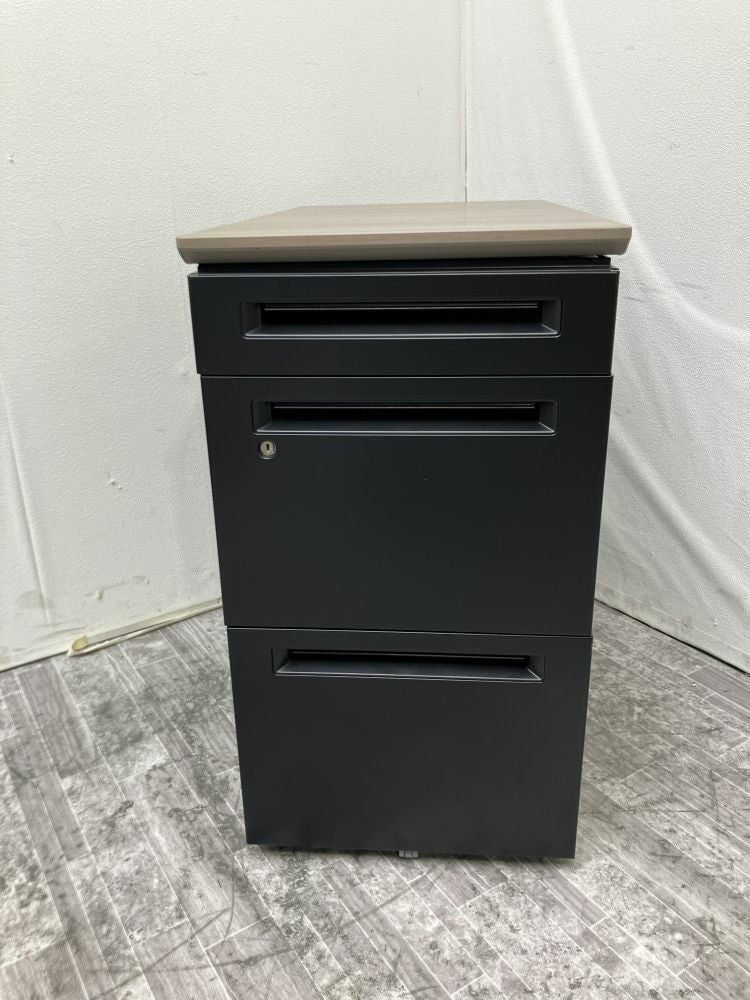 オカムラPro Unit(プロユニット)シリーズ 3段脇机 商品画像3