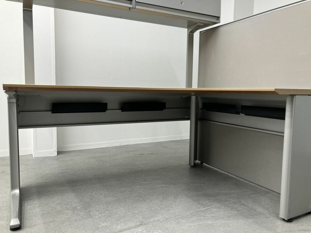 イトーキデスクパネル付き1540L型デスク 商品画像3