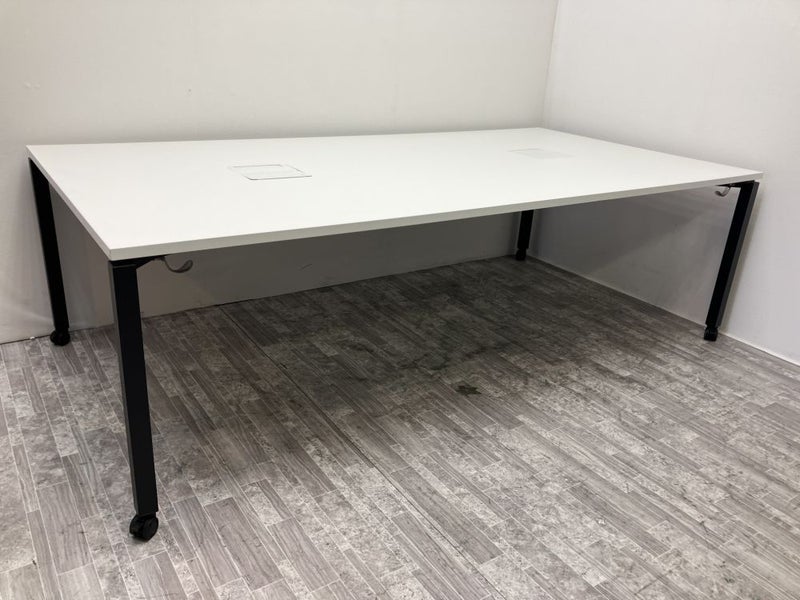 コクヨワークフィットシリーズ 2400ミーティングテーブル 商品画像1