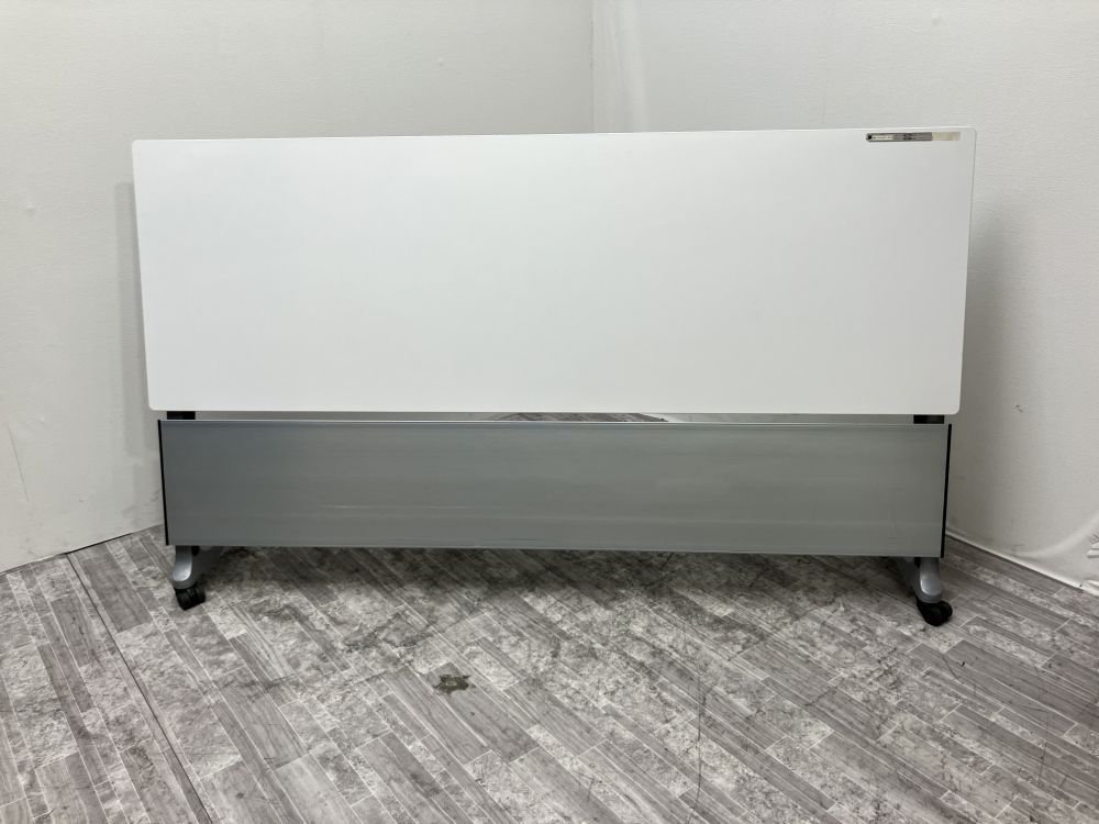 オカムラインターアクトプロ（INTERACT PRO）シリーズ 1800サイドスタックテーブル 商品画像1