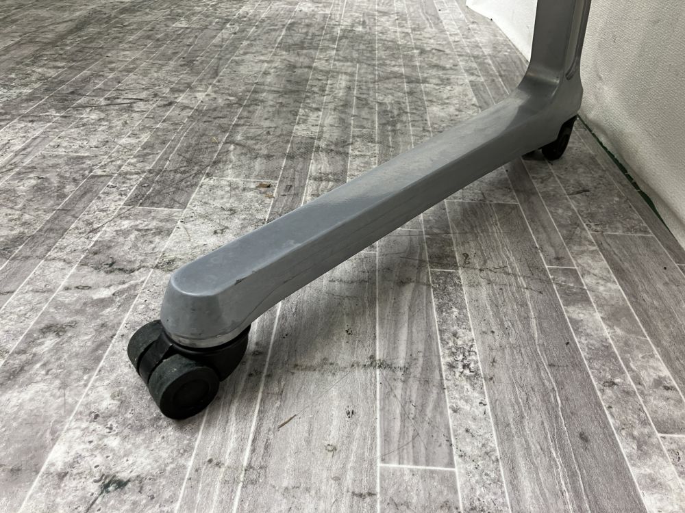 オカムラインターアクトプロ（INTERACT PRO）シリーズ 1800サイドスタックテーブル 商品画像9