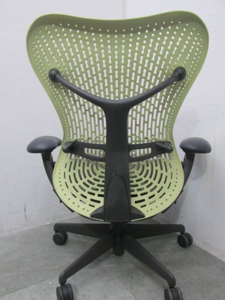 HermanMiller（ハーマンミラー）肘付きミラチェア 商品画像4
