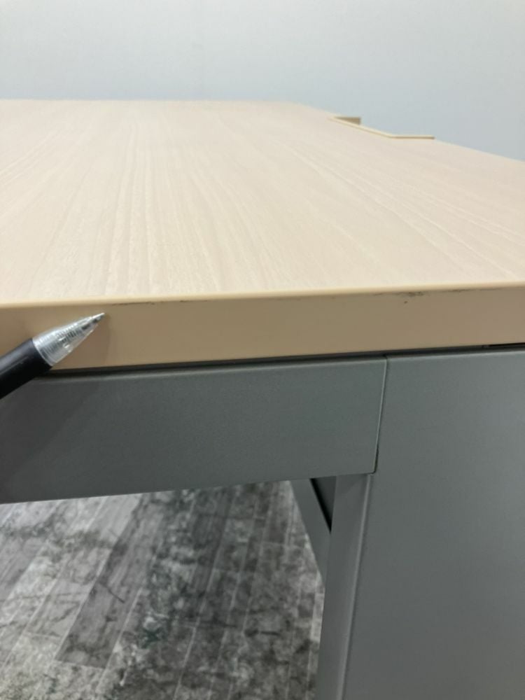 オカムラ1200平デスク+ワゴンセット 商品画像9