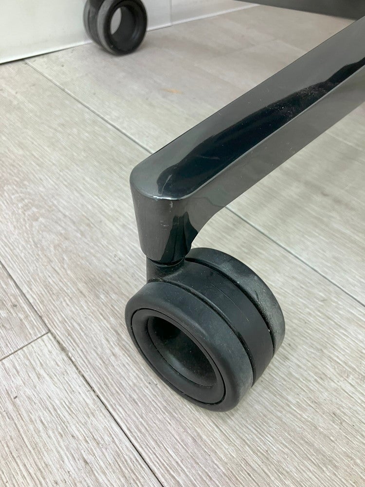 コクヨファブレ(FABRE) シリーズ 固定肘付ファブレチェア 商品画像11