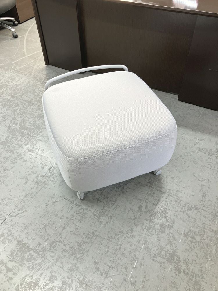 コクヨエニーソファシリーズ 1人掛けスツール 商品画像1