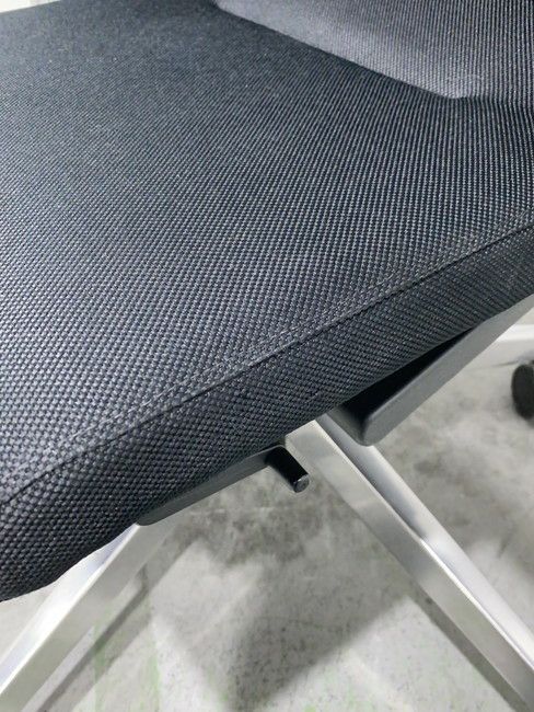 Wilkhahn（ウィルクハーン）Neos（ネオス）シリーズ 肘付ネオスチェア 商品画像6