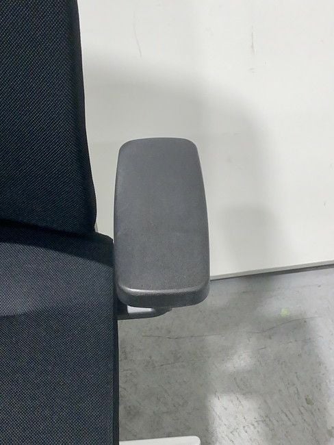 Wilkhahn（ウィルクハーン）Neos（ネオス）シリーズ 肘付ネオスチェア 商品画像16