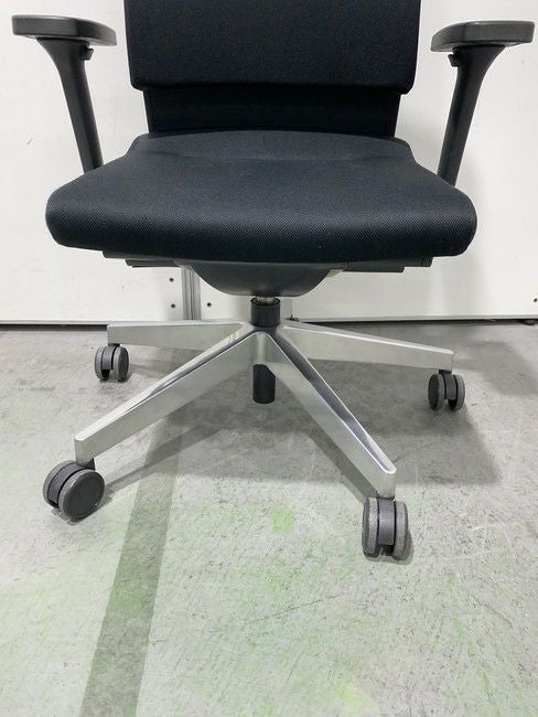 Wilkhahn（ウィルクハーン）Neos（ネオス）シリーズ 肘付ネオスチェア 商品画像17