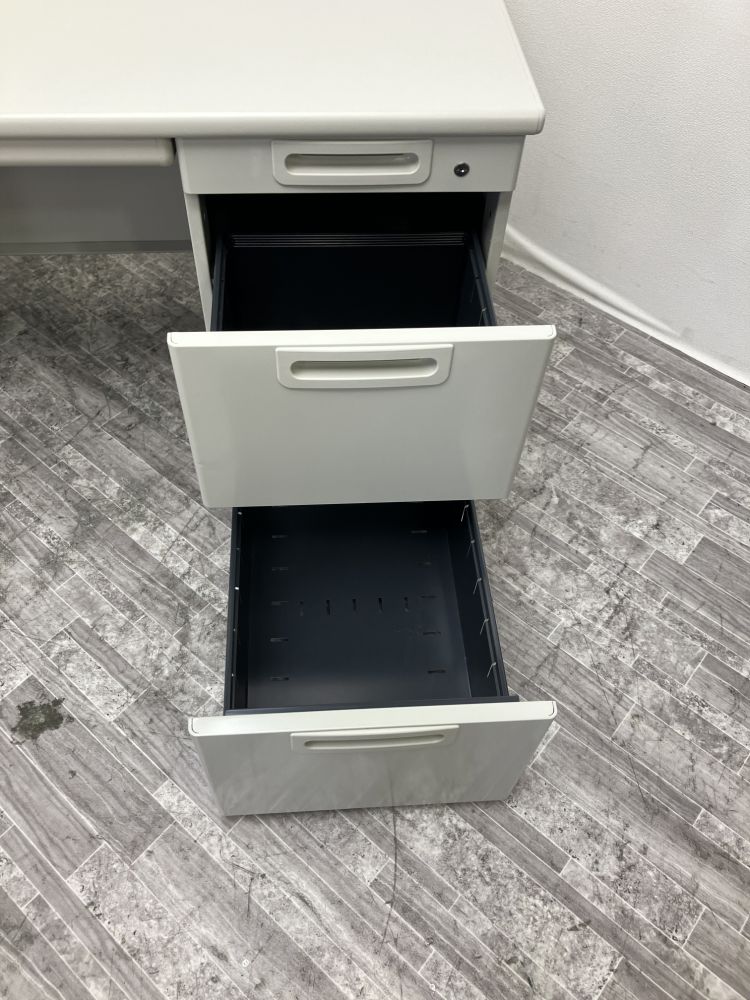 プラスLAシリーズ 1100片袖デスク 商品画像4
