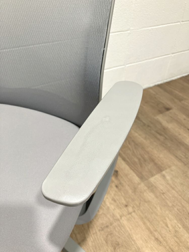 ライオンアミノシリーズ 固定肘付アミノチェア 商品画像9