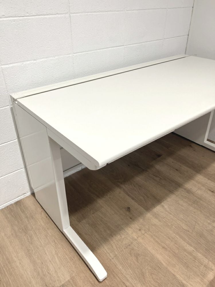 イトーキCXシリーズ 1400平デスク 商品画像5