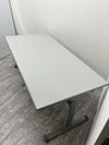 オカムラ1800サイドスタックテーブル 商品画像2