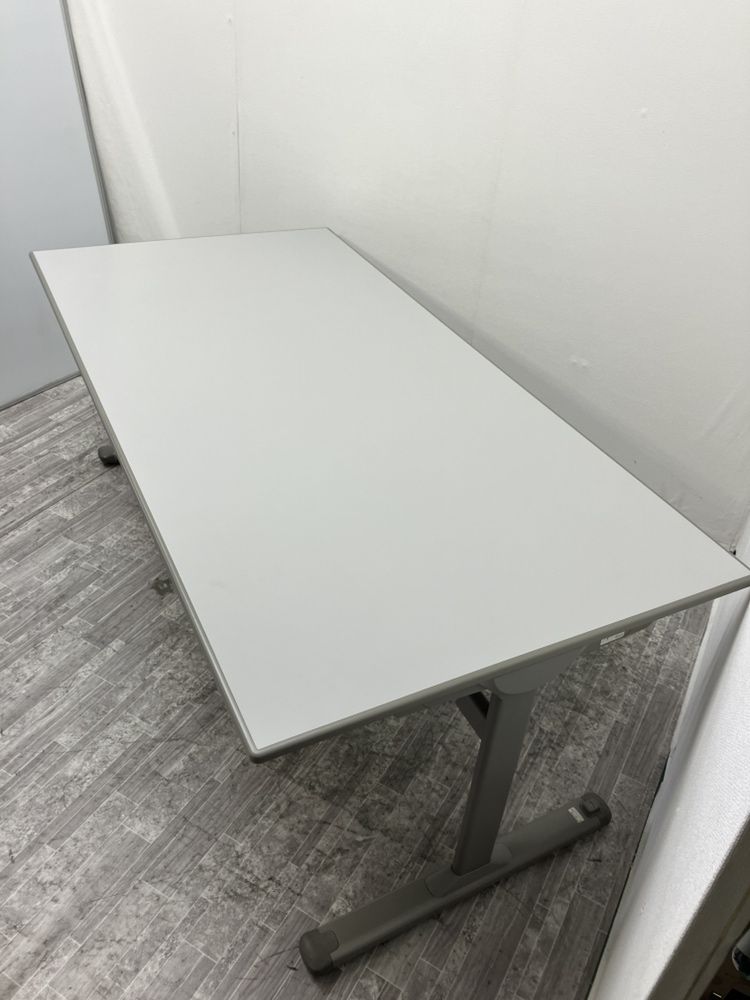 オカムラ1800サイドスタックテーブル 商品画像2